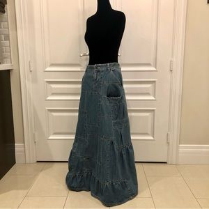 Marc Jacobs full jean skirt. Excellent condition. Size 0